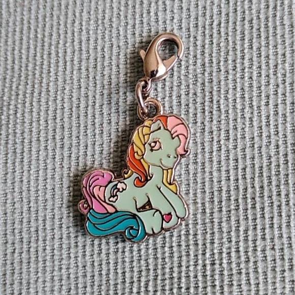 Hasbro Other - 🌈 HASBRO RAINBOW MY LITTLE PONY CHARM🌈